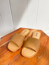 Load image into Gallery viewer, See how this ends sandals
