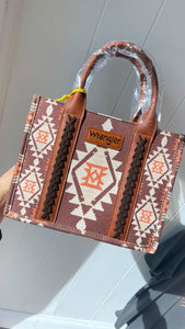 Wrangler Purse (Medium)